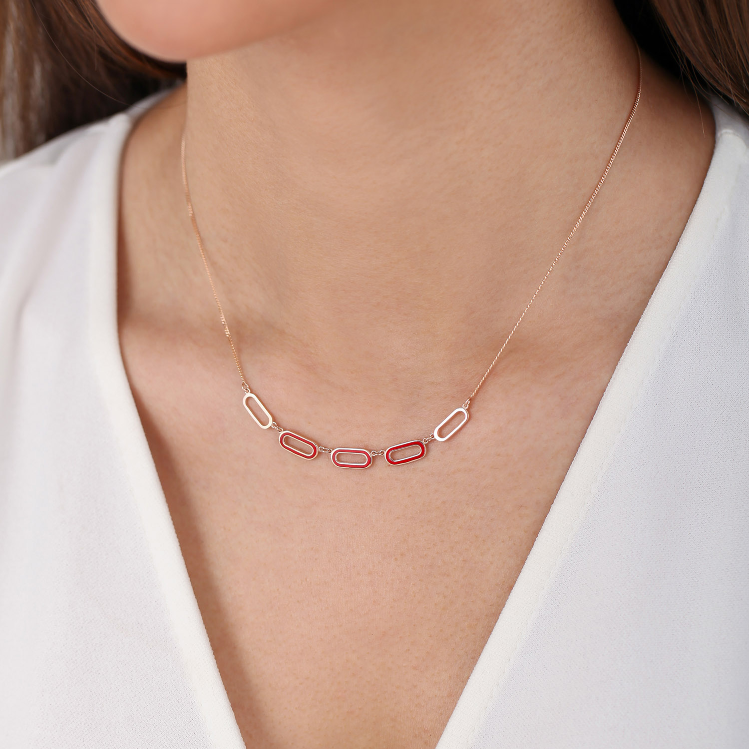 Hiraola's Product Image